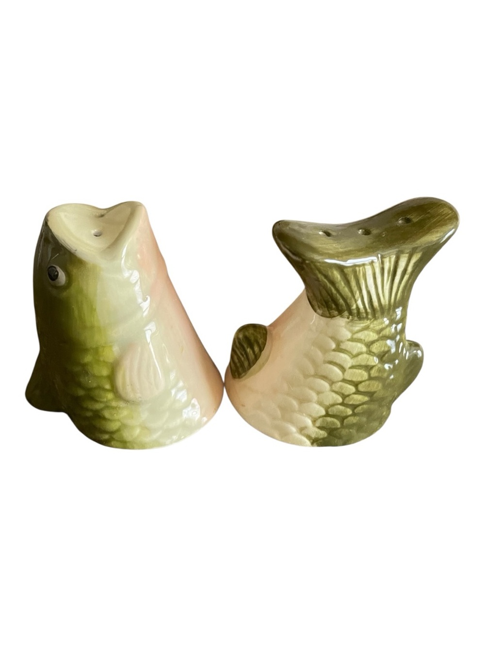 Vintage Ceramic Fish Head & Tail Salt & Pepper Shakers Set Green Bass Cabin